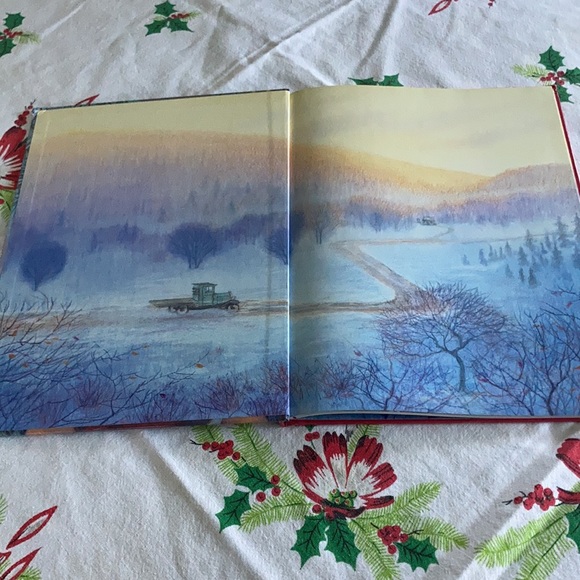 Rockefeller Christmas Tree story book - Picture 3 of 8